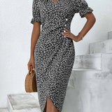 Giselle™ - Floral V-Ausschnitt Kleid