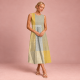 Bequemes ärmelloses Sommerkleid