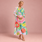 Figurschmeichelndes Sommerkleid mit Print