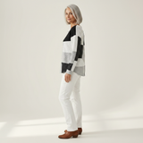 Christa | Patchwork-Pullover in Schwarz und Weiß