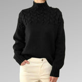 Eva - Damenpullover mit Zopfmuster-Detail