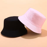 Wendbarer Bucket Hat für den Sommer mit zwei Styles in einem
