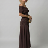 Calen | Elegantes Off-Shoulder-Midi-Kleid mit fließendem Design