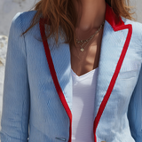 Gestreifter Damen-Blazer mit langen Ärmeln, Taschen und Knöpfen