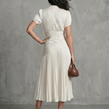 Theodora | Plissierter Taillenstreifen Midi-Kleid