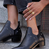 ANKLE BOOT MIT STERNDETAILS