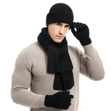Cooles Winter-Set mit Mütze, Schal und Handschuhen