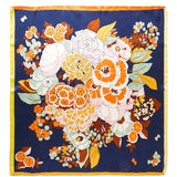 Quadratisches Tuch mit Blumenmuster