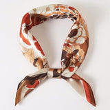 Quadratisches Tuch mit Blumenmuster