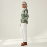 Alma | Pullover in Grün mit Tannenwald