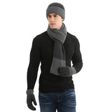 Strickset mit Wollmütze, Handschuhen und Schal