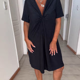Els | Kleid mit kurzen Ärmeln und V-Ausschnitt