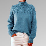 Eva - Damenpullover mit Zopfmuster-Detail