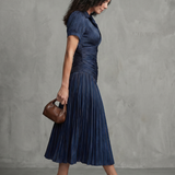 Theodora | Plissierter Taillenstreifen Midi-Kleid