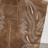 Damen Westernstiefel für breite Waden mit besticktem Schaft