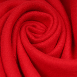 Roter Kaschmirschal mit weichem und warmem Material
