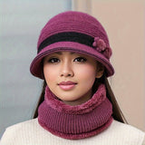 Gestricktes Winterset für Damen mit Mütze, Schal und Handschuhen