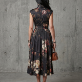 Greta | Hochgeschlossenes Schlüsselloch Blumen Falten Midi Kleid