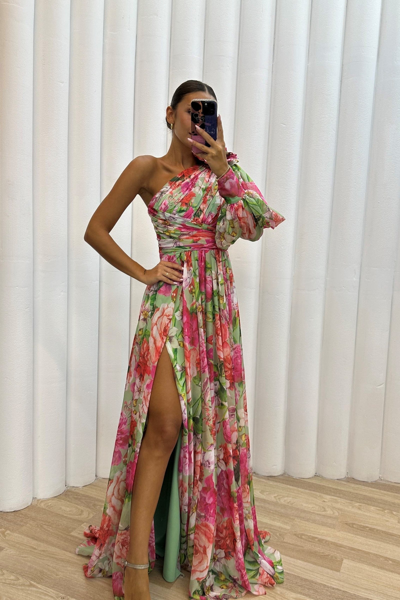 Isabella | Atemberaubendes Fließendes Kleid