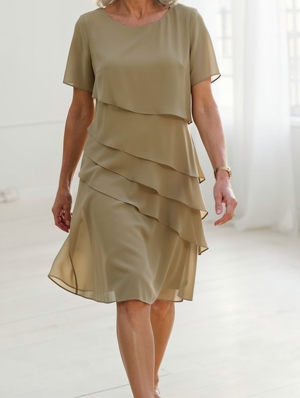 Linda | Elegantes Komfort-Rüschendress