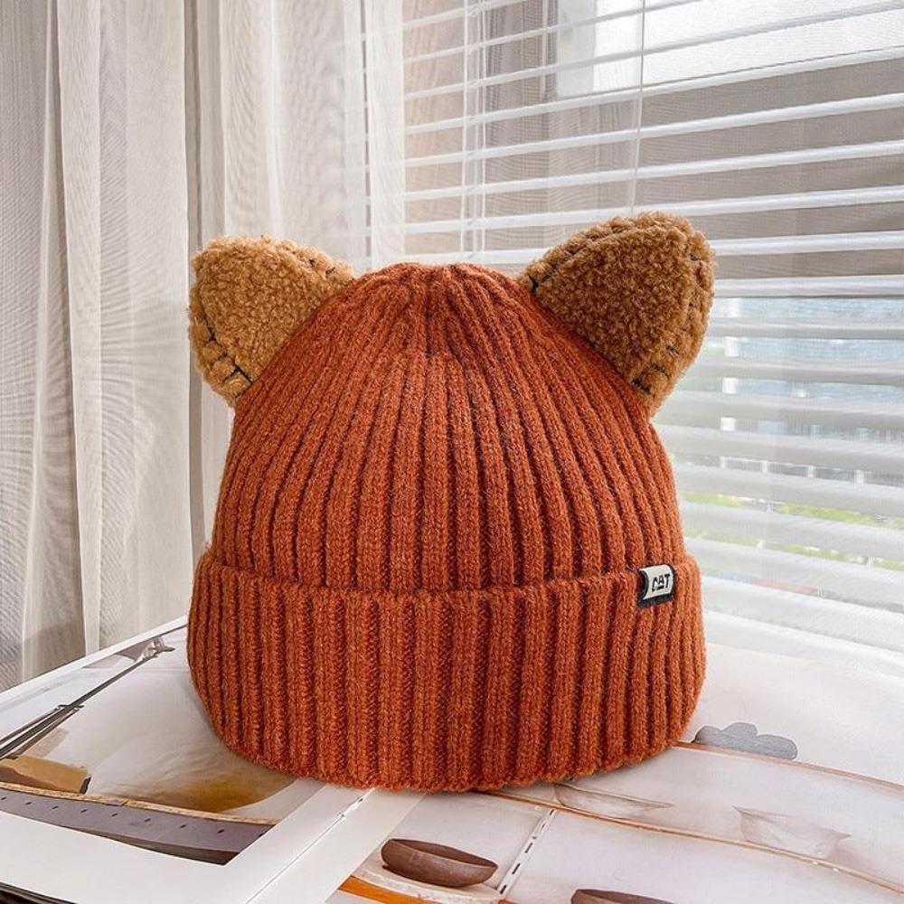 Gestrickte Wintermütze mit Katzenohren von PurrWarm