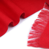 Roter Kaschmirschal mit weichem und warmem Material
