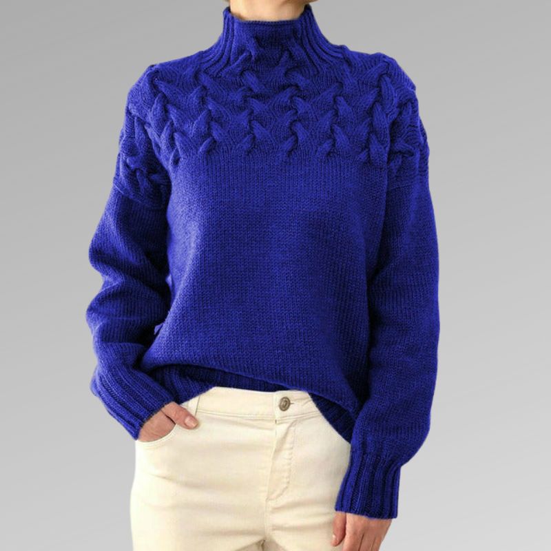 Eva - Damenpullover mit Zopfmuster-Detail