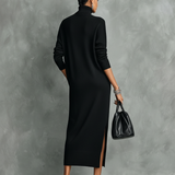 Elegantes schwarzes Strickkleid in Midi-Länge mit Rollkragen, langen Ärmeln und lockerer Passform für Damen
