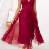 Zeitgenössisches Prinzessinnen-Maxi-Kleid mit Trägern für Partys