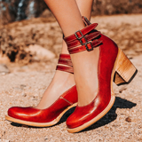 CAMILLE | Pumps mit Riemen — bequemer Blockabsatz