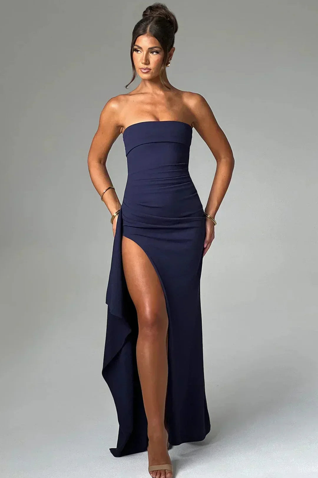 Stacy | Schulterfreies Maxikleid