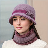Gestricktes Winterset für Damen mit Mütze, Schal und Handschuhen