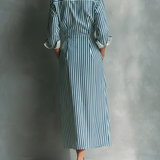Damenhemdkleid in Blau und Weiß mit roter Brusttasche