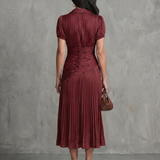 Theodora | Plissierter Taillenstreifen Midi-Kleid