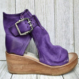 Ariana™ - Auffällige Keil-Sandalen