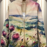 Zelda | Damen Strickjacke mit Aquarell-Landschaft und Distelmuster