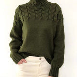 Eva - Damenpullover mit Zopfmuster-Detail
