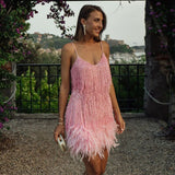 Figurschmeichelndes Feder-Minikleid