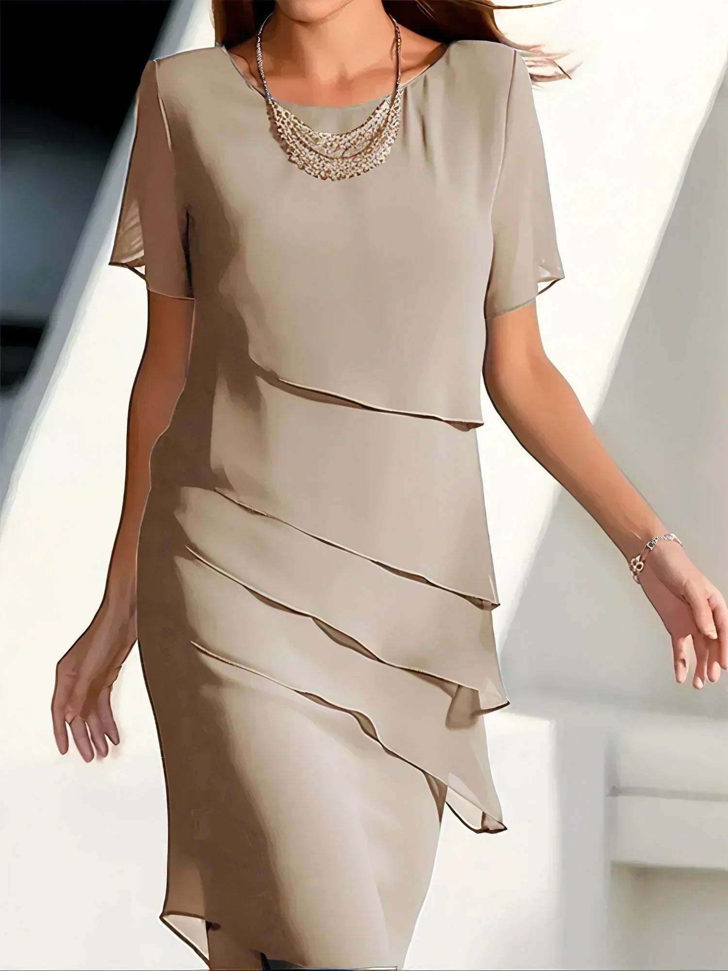 Kendra | Schickes Kleid mit figurschmeichelndem Design