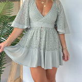 Pink Laura™ - Spitzen-Crochet-Overall-Kleid