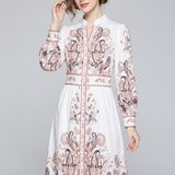 Heidi-inspiriertes florales Maxikleid mit V-Ausschnitt und langen Ärmeln für festliche Anlässe