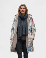Ivy – Pastellfarbene Fleecejacke mit botanischem Muster