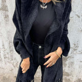 Fransen-Schal mit Strickmuster
