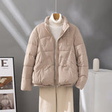 Damen kurzer Steppblouson mit hoher Kragenblende und Pattentaschen
