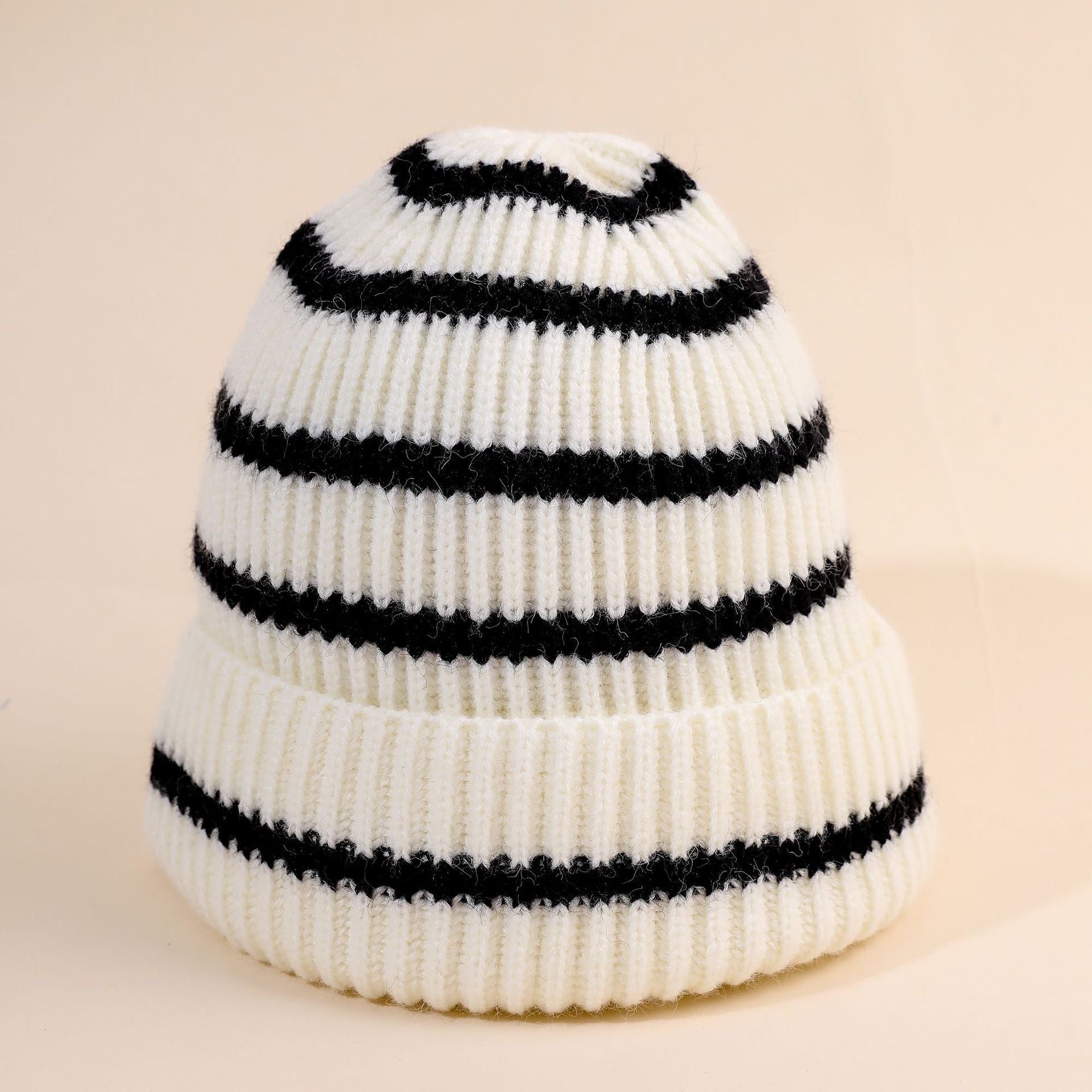 Damen Beanie-Mütze gestreift mit weichem Innenfutter