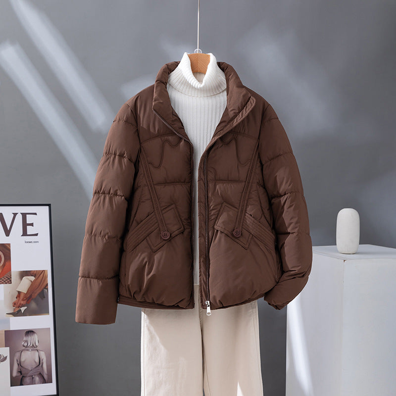 Damen kurzer Steppblouson mit hoher Kragenblende und Pattentaschen