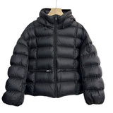 Damen kurz geschnittene Thermo-Steppjacke mit Kapuze und Reißverschlusstaschen