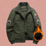 Herren Bomberjacke im Militärstil mit Patches und verdecktem Reißverschluss