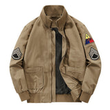 Herren Bomberjacke im Militärstil mit Patches und verdecktem Reißverschluss