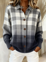 Agnes | Graue Ombré-Karostrickjacke mit Knöpfen